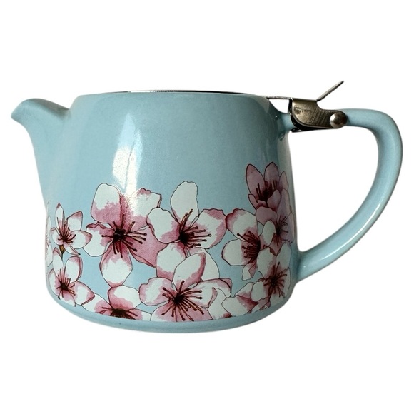 Alfred The Tea Room Collection Ceramic Floral Blue Teapot, 20 ounce capacity - Picture 2 of 8